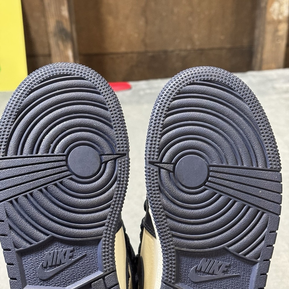 Nike Air Jordan 1 Retro High (GS) Obsidian UNC 575441-140 Size 4Y / 5.5W - Picture 13 of 14